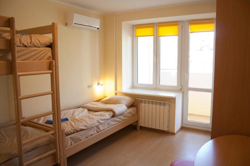Petrani Hostel Kiev Eksteriør billede